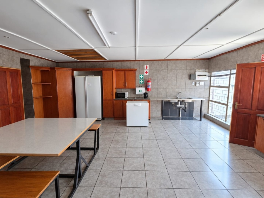 13 Bedroom Property for Sale in Brandwag Free State